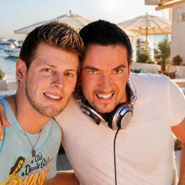 DEEP UNIT with a guest at a Dubai venue