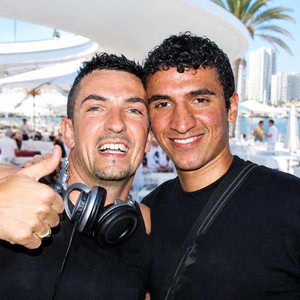 DEEP UNIT with guests at a Dubai beach club